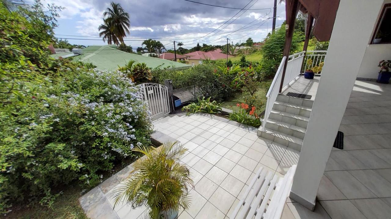 Appartement Les Bougainvilliers Vue Mer Saint-Claude Exterior foto